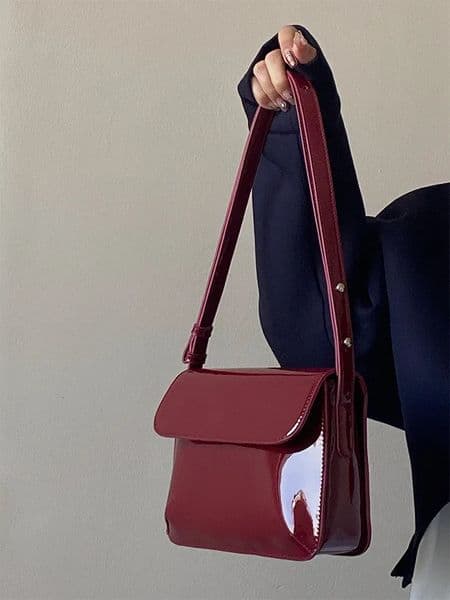 Wine Red PU Bottom Bag Womens Retro Lace Leather Shiny Buckle Shoulder Bag Elegant Cross Body Bag 241018