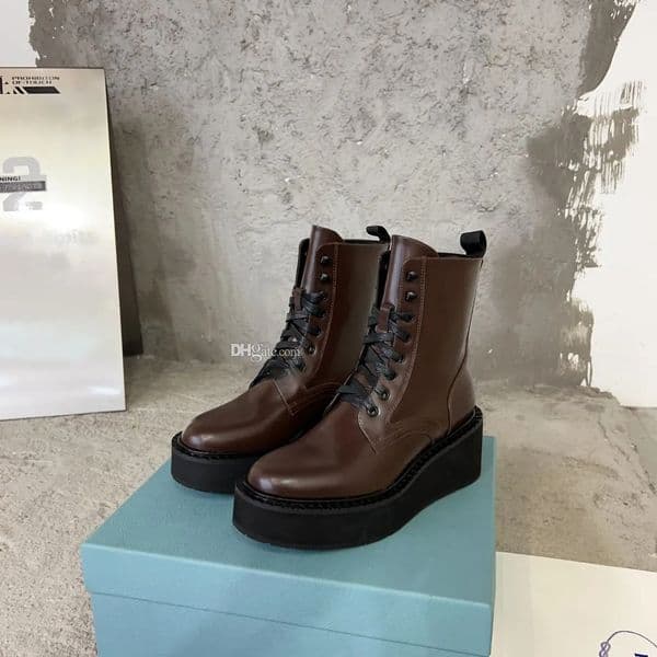 New Designer Emblem leather Ankle boot pumps heel Round toe lace up booties Women's luxury designers Top quality fashion Dress Casual shoes factory shoes Size 35-41
