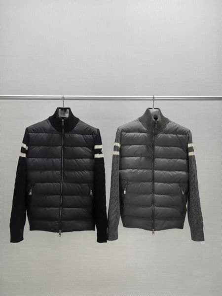 Designer's Winter Men Fashion Wool Knitted Down Padding Patchwork Zipper Up Cardigan Man Autumn Coats Parkas Embroidery Badge Knitted Panel Stand up Neck