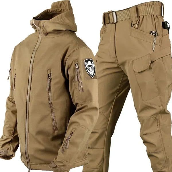 Winter thick mens camouflage suit waterproof tactical training set multi pocket hooded jacket wool pants outdoor hunting 2-piece set 241022