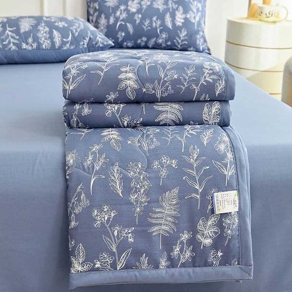 1 thin down comforter summer comforter single/double/large comfortable printed blanket home soft bedding edredones (no case) W241024