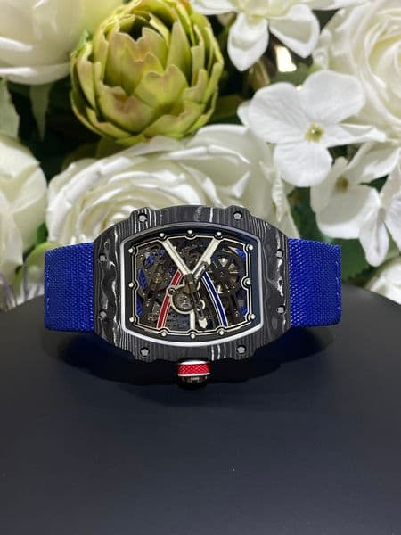 The 067-02 tourbillon watch produced by has a manual chain movement and a hollowed out case structure that follows the three-way principle with a sapphire mirror