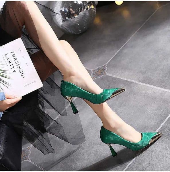 High Quality New Womens Pump Luxury Designer Metal Dot Stiletto Shoes Shallow Mouth Single Shoes High Heels Womens Green Party Shoes T241024
