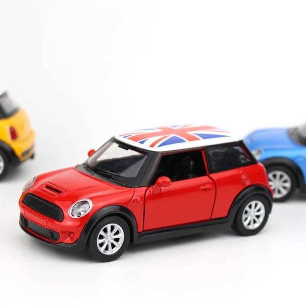 High Quality 1 36 BMW Mini Cooper Classic Car High Simulation Die Casting Metal Alloy Model Car Pullback Series Childrens Toy Gift D78 T241025