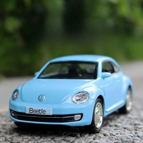 High Quality 1/36 Volkswagen new Beetle sedan childrens toy car RMZ Ci Diecast car micro model pull back series gift boy T241025