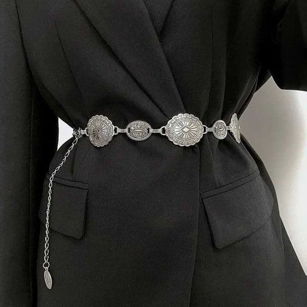 Womens Belt 2024 New Item Niche Design Decorative Waist Chain Versatile Retro Matching Dress Jeans Belt W241025