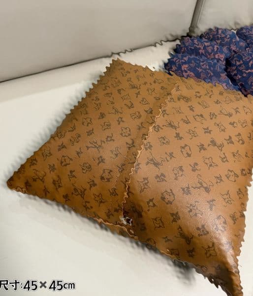 Cross-border fashion trendy brand printed pillow cover classic sofa cushion bay window square pillow Wholesale