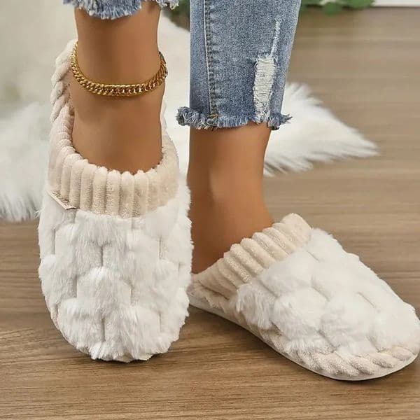 Colorblock Faux Fur Slippers Casual Slip On Plush Lined Shoes Comfortable Indoor Home Slippers 241028