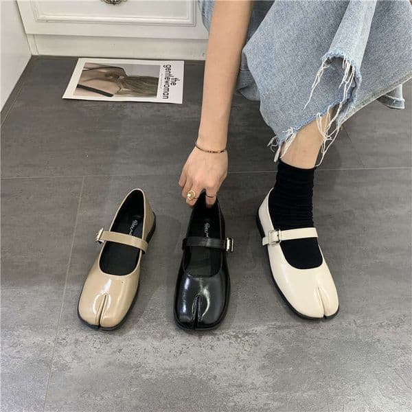 Split Novelty Toe flat shoes woman quality leather janes Japanese style trotters flats ankle bele Tabi ninja loafers women