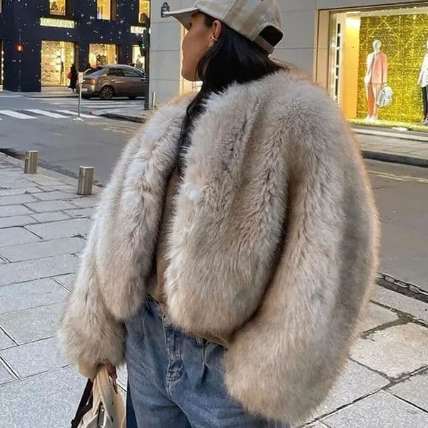 Lconic Street Fashion Gardient Cropped cropped Faux Fur Coat Women Winter Cool Fluffy Short Fur Jacket 241030