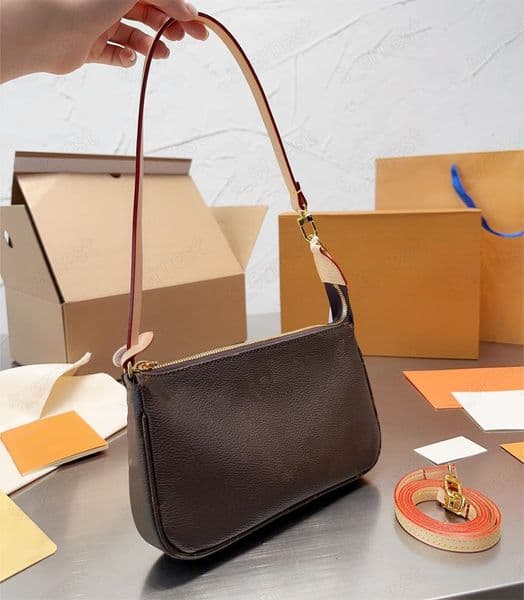 Women 2023 Designer Shoulder Bags Handbags ACCESSOIRES Crossbody Bag Fashion s Classic Messenger Lady Clutch