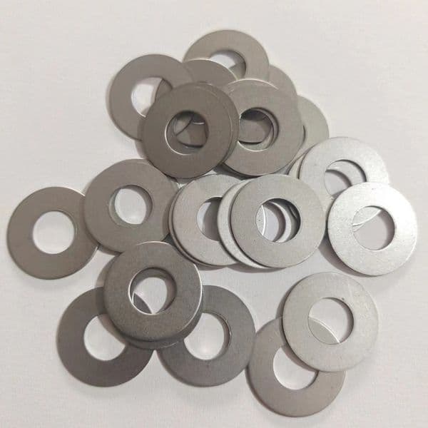 Material thickness 0.7 inner diameter 10 outer diameter 21.6 fine flat pad Primary color, not galvanized