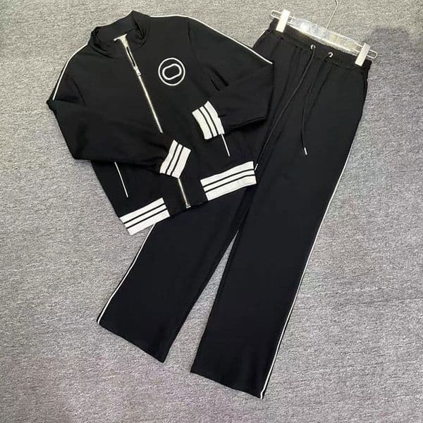 Fashion Womens Tracksuit 23AW Women Two Piece Sets Stylist Causal Hoodie Clothing Stylist Classical Set Long Sleeve S-L