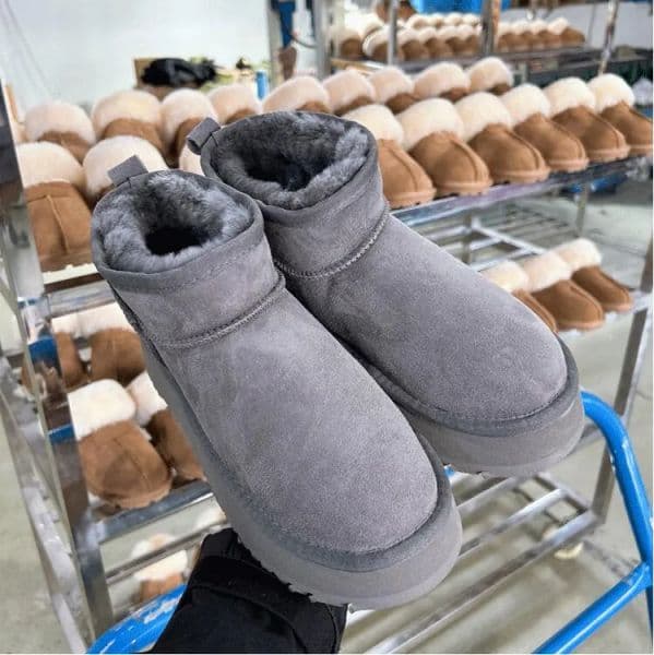Fashion Australia Classic Ultra Mini Platform Boots Tazz Suede Slipper Women Snow Boot Designer Slippers Chestnut Charcoal Brown Sheepskin Shearling Booties