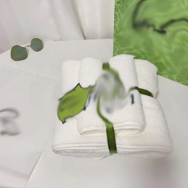 2026 Designer Bath Towel Two Piece Set Of Quick Drying cologne And Absorbent Coral Velvet perfume Towels Household Bath Towel Free Shipping