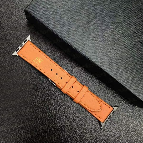 Classic Watch Band Wrist Straps for iWatch 3 4 5 6 7 8 SE 38mm 40mm 42mm 44mm 45mm 49mm Replacement Wristband Belt Bracelet Print Leather Belt M260312
