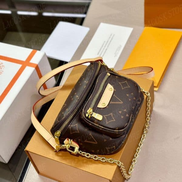 Mini Chain Bambag Belt Bag for Men Womens Clutch Waist Bags Fashion Chest Purse Shoulder Bags Double Straps Designer Crossbody Pochette