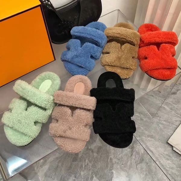 winter slipper fashion Lazy letter Flat bottom Hotel casual Slipper women designer shoes sexy Lady Cartoon Plus keep warm wool flops size 35-41-42 With box Z260521