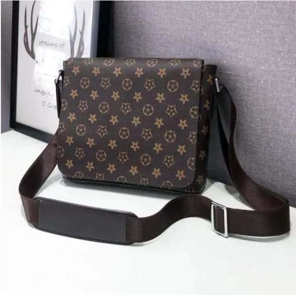 Top quality Evening Bags DISTRICT PM High-end quality arrival Classic Bags fashion Men messenger handbags cross body l