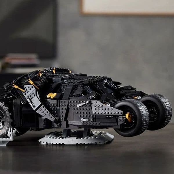 2049Piece Wooden Building Blocks Set Compatible with Chariot Dark Knight Model Great Gift for Ages 1215 L260529