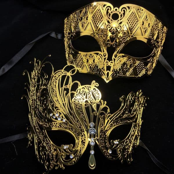 Party Masks Black Silver Gold Metal Filigree Laser Cut Couple Venetian Party Mask Wedding Ball Mask Halloween Masquerade Costume Masker Set 230809