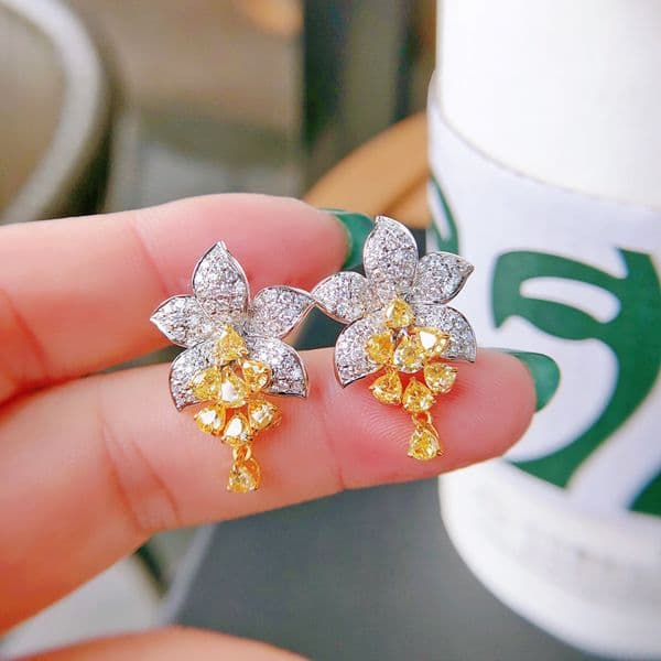 Charm Stylish Geometric Large Sukar flower with yellow cubic zirconia crystal earrings a gift for womens bridal jewelry 230823