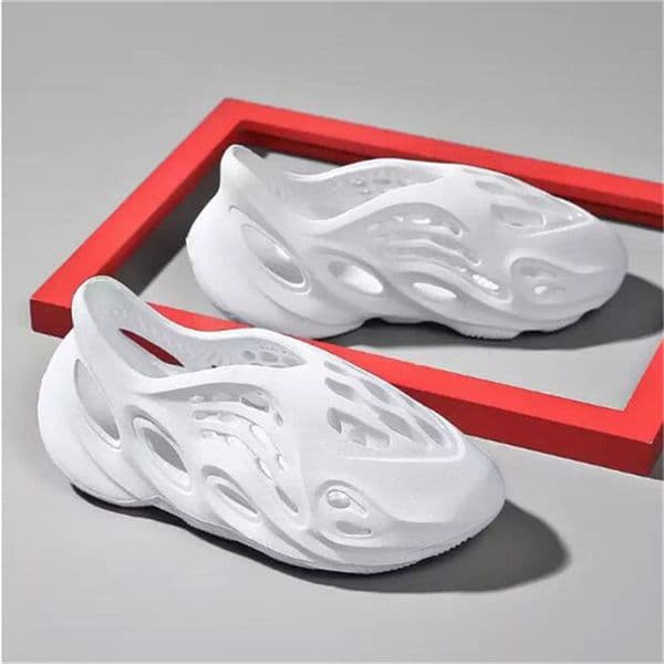 2026 Kid Shoes Kids Athletic Shoes Big Baby Slide Boys Girls Sandals Designer Slippers Toddlers Kid Sneakers Children Fashion Tainers basketball Free Shipping