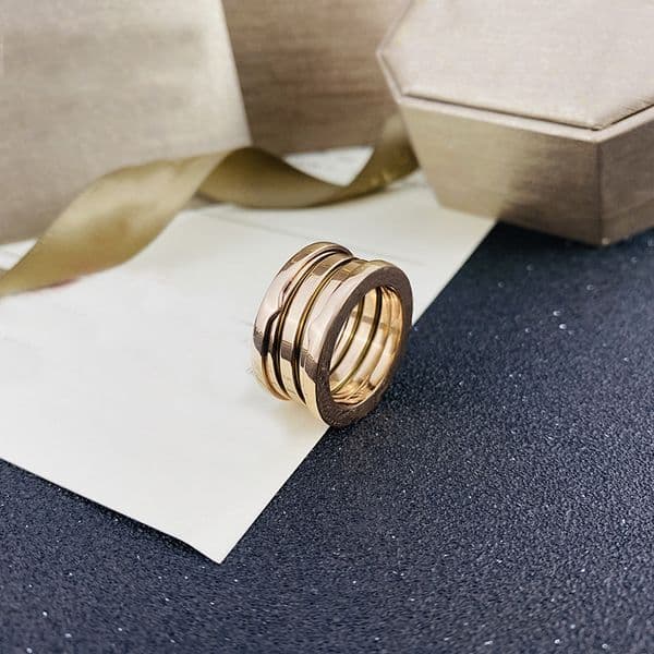 Titanium Steel Sier Love Ring Men And Women Rose Gold Jewelry For Lovers Couple Rings Gift Size 5-12 Gold Filled/Plated Q260522