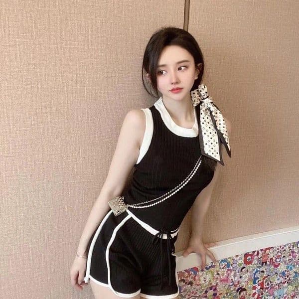2023 Women's Two Piece Pants knitted Short Set Sleeveless knit Vest Girl Elastic Waist Tracksuits Sweat Suit