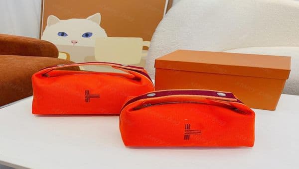 Canvas Travel Pouch Designer Cosmetic Cases Women Luxurys Designers Makeup Bag Small Clutch Bags Make Up Case H Luggage Pouches Tr