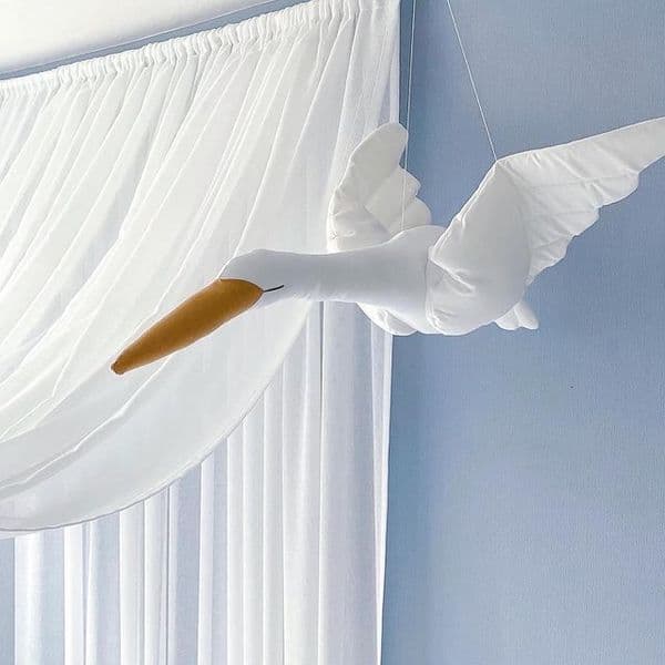Novelty Items Creative Swan Hangings Babybed Cute With Cotton Thread Doll Fabric Home Decor Nursery Baby Soothing Pillow 230428