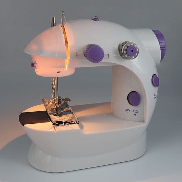 Other Hand Tools Ins Mini Portable Electric SEWING Machine Night Light Household Straight Foot Pedal Multifunction EU Plug Sewing Table 230503