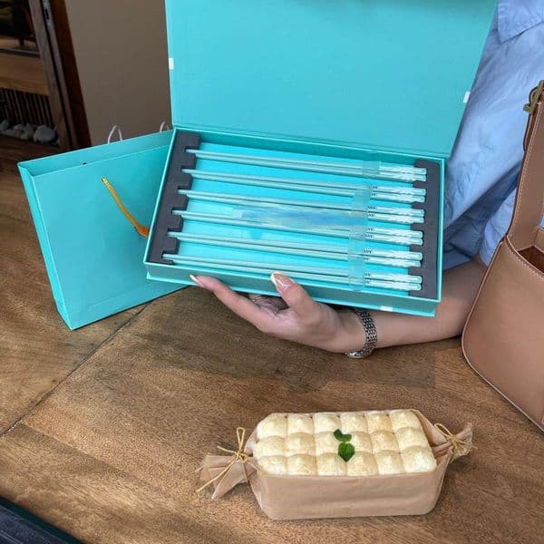 Designer Chopsticks Ceramic Chopsticks Gift Box 6-pairs Set Bow Pattern Chopsticks Set with Gift Box