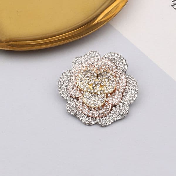 Brand Designer Brooch C Letter Brooches Luxury Full Diamond Flower Pins Brooches Women's Fashion Exquisite Gift Jewelry