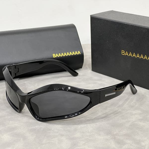 Luxury designer men women classic brand luxury sunglasses Fashion UV400 Goggle With Box Retro eyewear high quality travel Store is nice