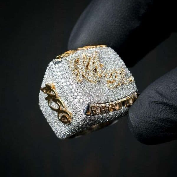 Customize jewelry moissanite diamond chunky rings mens name letter ring hip hop custom iced out ring