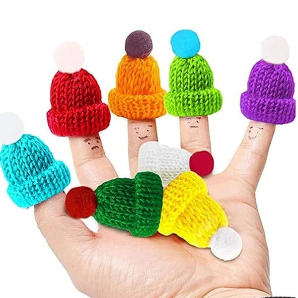 18Pcs Mini Knitting Hats Finger Puppets DIY Christmas Doll with Adjustable Clasp Small Animals Hat 231220
