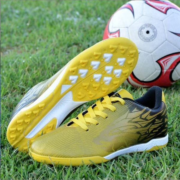 Men Soccer Shoes Football Boots Training Non-Slip Sport Turf Cleats Unisex Grass Ultralight Outdoor Futsal Indoor Adult Kids