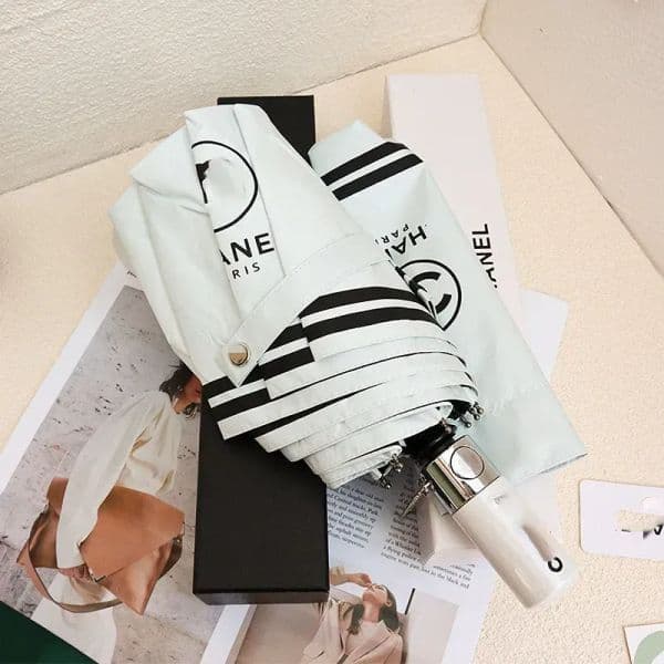 2023 Women's Designer Full Automatic Umbrellas Retro Folding Rain and Shine Umbrella Logo Black and White