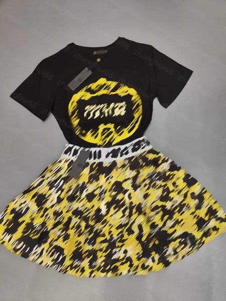 23ss skirt set womens designer clothing Round neck cotton letter logo printed short-sleeved t-shirt letter webbing pleated skirt sets womens clothing a1
