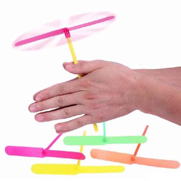 Novelty Games 510pcs Plastic Bamboo Dragonfly Propeller Baby Kids Outdoor Toy Tradition Classic Nostalgic Toys Flying Arrows 230617