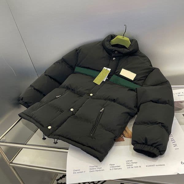 23AW Women Jacket Parkas Down Coat Fashion Short Jacke Designers Style Slim Outfit Windbreaker Pocket Lady Warm Coats S-L