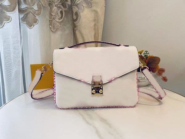 Handbag Women's bag Horse Bag Women's Single shoulder skew straddle Messenger Bag Adjustable strap Skew back Real leather 23055