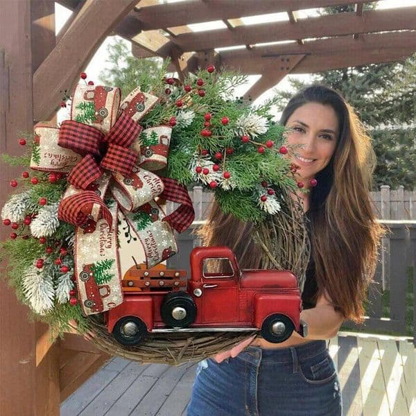 Christmas Decorations Christmas Red Truck Door Decor Wreaths with Bow Berry Pine Window Front Door Decoration Wall Hanging for Christmas Home Decora 231109
