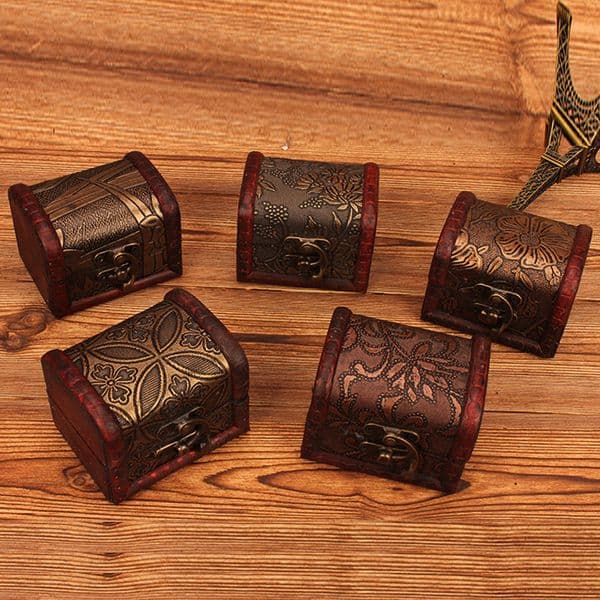 Small Vintage Trinket Boxes Wooden Jewelry Storage Box Treasure Chest Jewelry Case Home Craft Decor