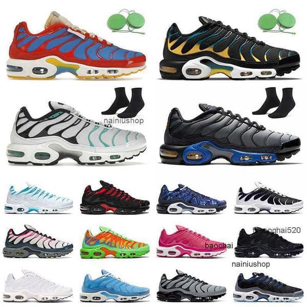 2026 Casual Terrascape Tn Plus Arrival Running Shoes Hyper Jade Sustainable Black Volt Women Sports Triple White Oreo Bred Sneakers Men Outdoor Trainers