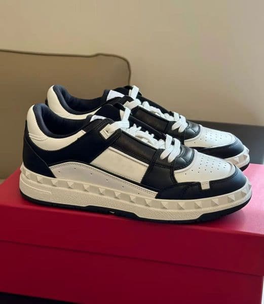 2025SS Designer Men Runner Sneakers Shoes Suede & Leather Black White Skateboard Walking Comfort Run Sports Trainers Shoe EU38-46