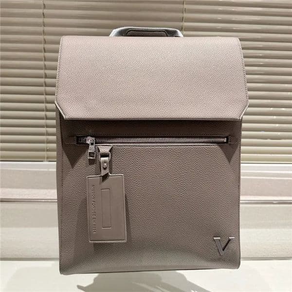 2026 New 2026Mens Designer Backpack Cowhide Genuine Leather Luxury Travel Backpacks Classic Laptop Bag Bookbag Plain outdoor Back Pack Tote Shoulders Bags Free