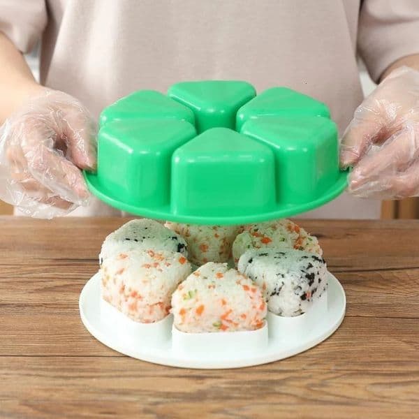 Sushi Tools 6 Grids DIY Mold Onigiri Rice Ball Food Press Triangular Maker Kit Japanese Kitchen Bento Accessories 230201