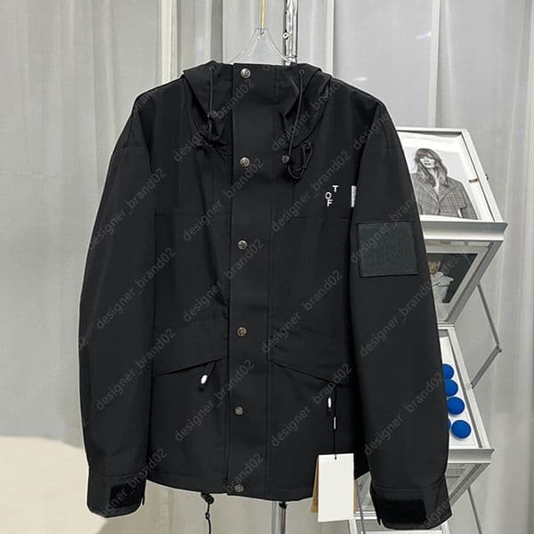 2023 mens designer jacket outdoor windproof jacket hooded waterproof spring fall women zipper sweatshirt size sxxl